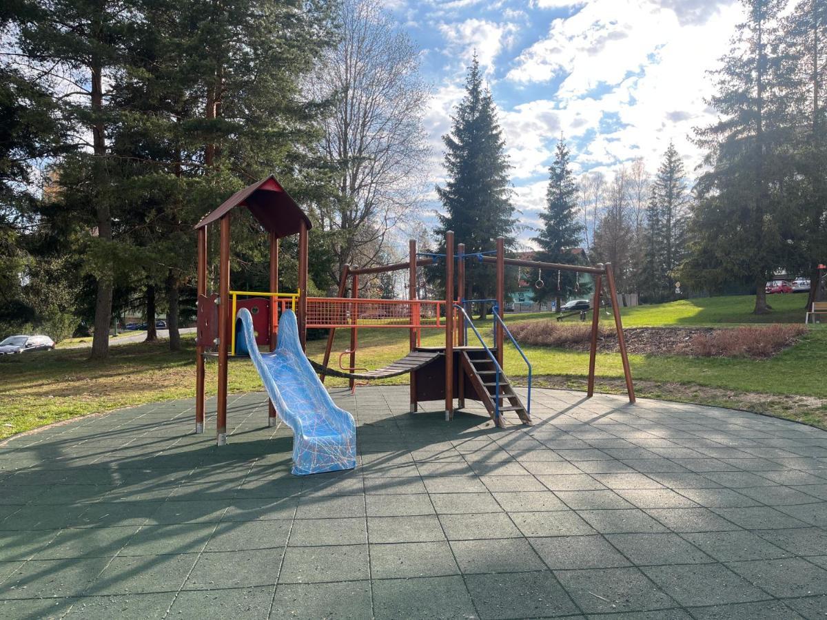 Ubytovanie Pod Stitmi Vysokych Tatier Татранска-Штрба Экстерьер фото